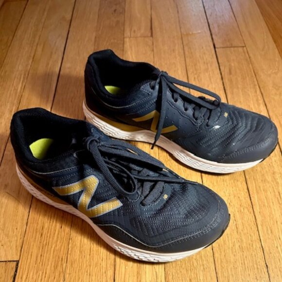 New Balance Women’s Course Running Sneakers - Sz 10 - Picture 3 of 13